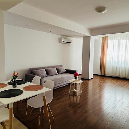 Catalina Summerland Apartaments Mamaia Nord מראה חיצוני תמונה